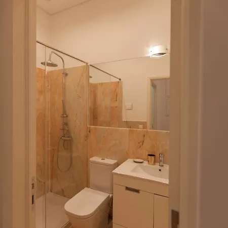 Flh Baixa Portuguese Tiles ליסבון